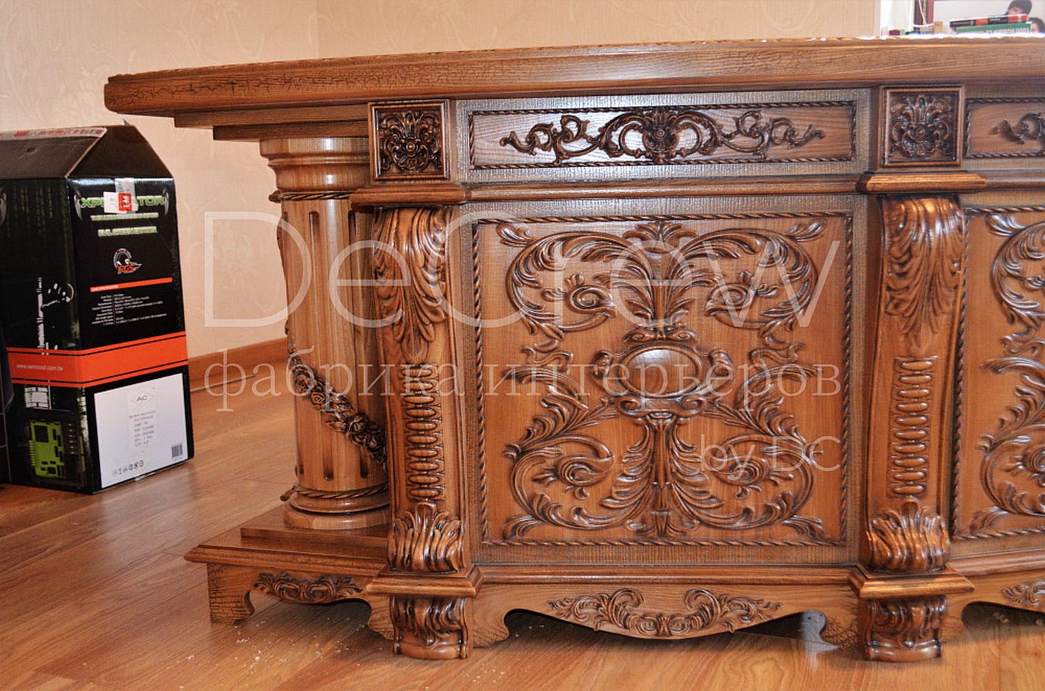 Изображение: Стол 003