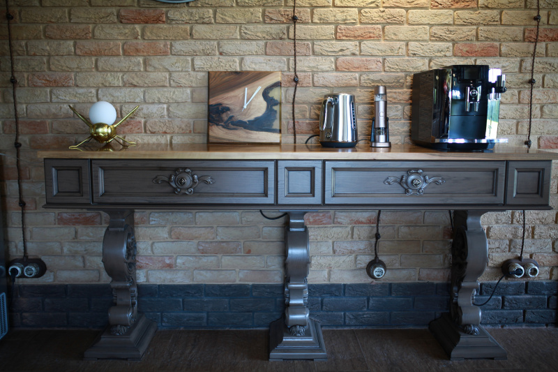 Изображение: Консоль