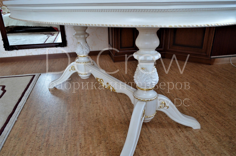 Изображение: Стол 007