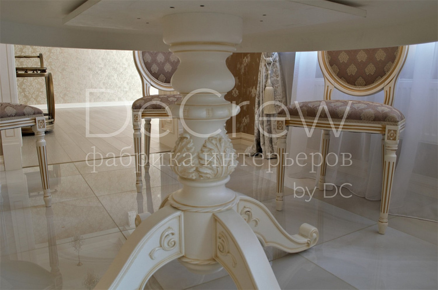 Изображение: Стол 007